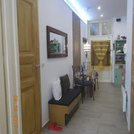 Apartment Kiss Center