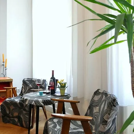 Kiss Center Apartment *