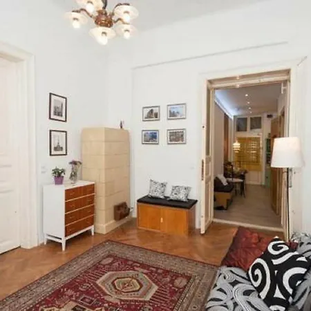 Kiss Center Apartment Budapest